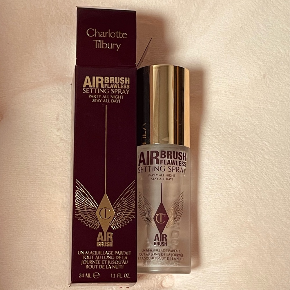 Charlotte Tilbury Mini Airbrush setting spray